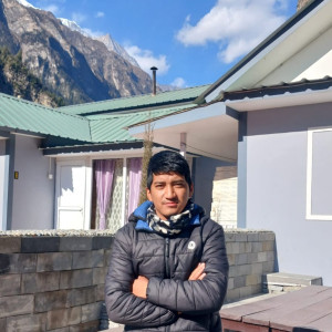 किरण गुरुङ